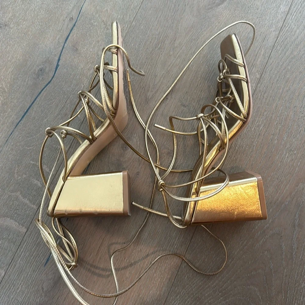 Gianvito Rossi Gold Minas Block Sandal, 7.5 - Picture 14 of 17